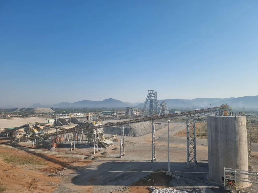 新疆有色院簽約“南非思威鉑業(yè)巴古邦鉑礦項(xiàng)目 300萬t/a采、選工程”可行性研究報(bào)告編制項(xiàng)目